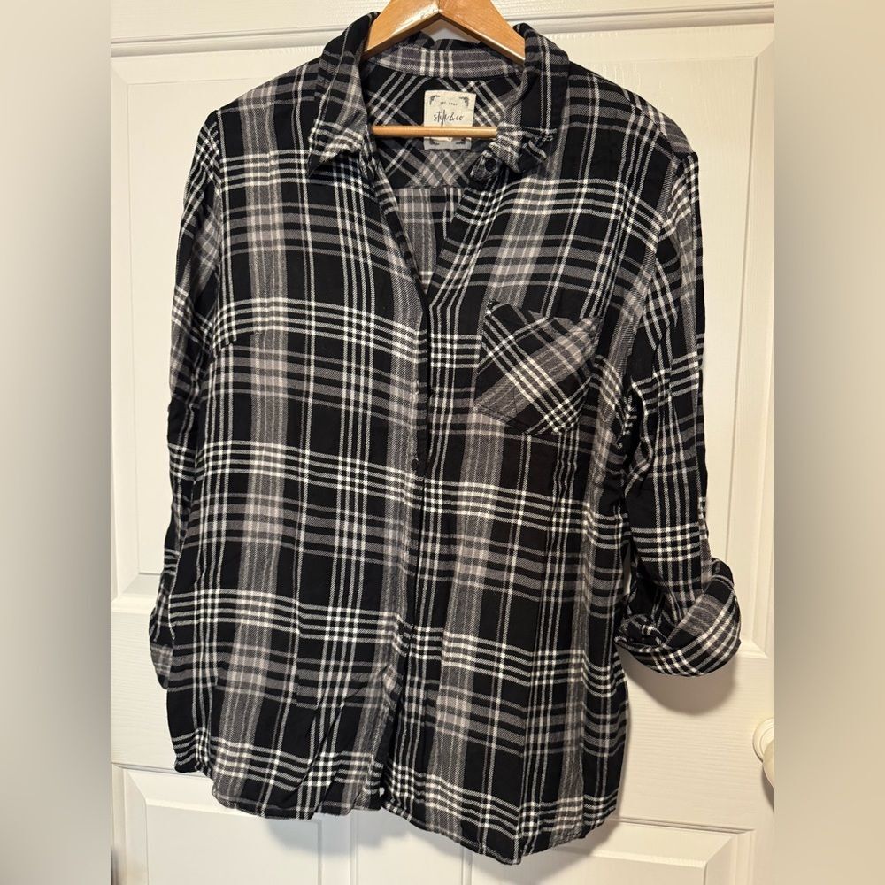 Style & Co. Black and White Plaid Button Down Shirt